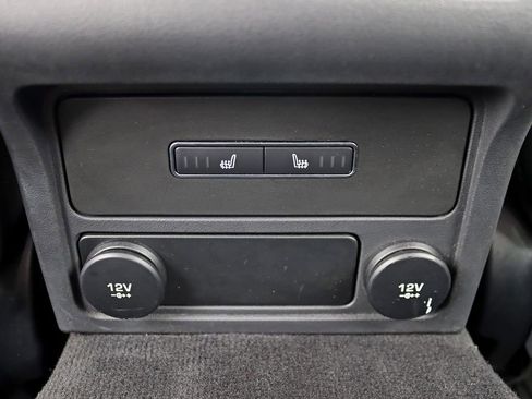 Used 2019 Jaguar XE Prestige image 23