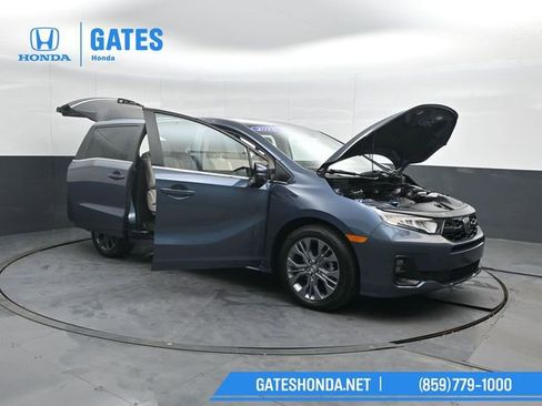 Certified 2025 Honda Odyssey Touring image 48