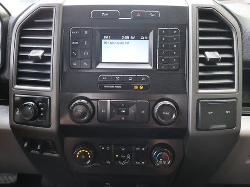 Used 2022 Ford F250 XL w/ Power Equipment Group AWD/4WD image 32