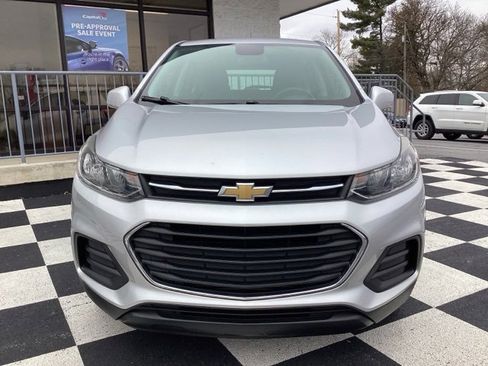 Used 2018 Chevrolet Trax LS image 3