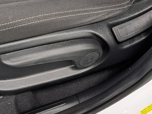 Used 2020 Hyundai Venue SEL FWD image 10