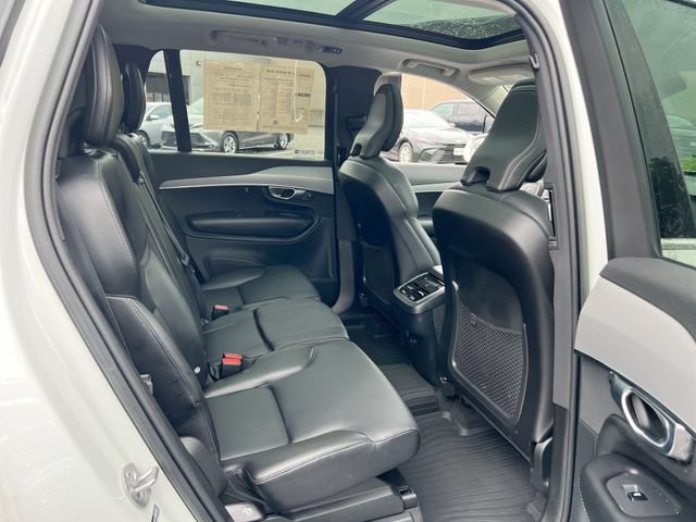 Used 2022 Volvo XC90 T5 Momentum w/ Climate Package AWD/4WD image 27