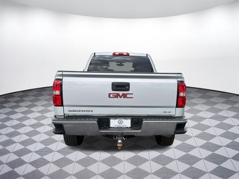 Used 2017 GMC Sierra 1500 SLE w/ SLE Value Package AWD/4WD image 10