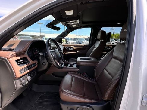 Used 2021 Chevrolet Tahoe High Country w/ Premium Package AWD/4WD image 20