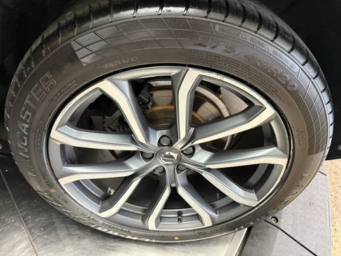 Used 2016 Volvo XC90 T6 Momentum w/ Momentum Plus Package image 17