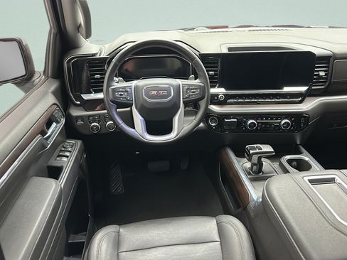 Used 2022 GMC Sierra 1500 SLT w/ SLT Premium Plus Package AWD/4WD image 14