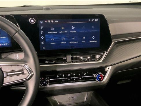 Used 2026 Chevrolet Equinox LT FWD image 6