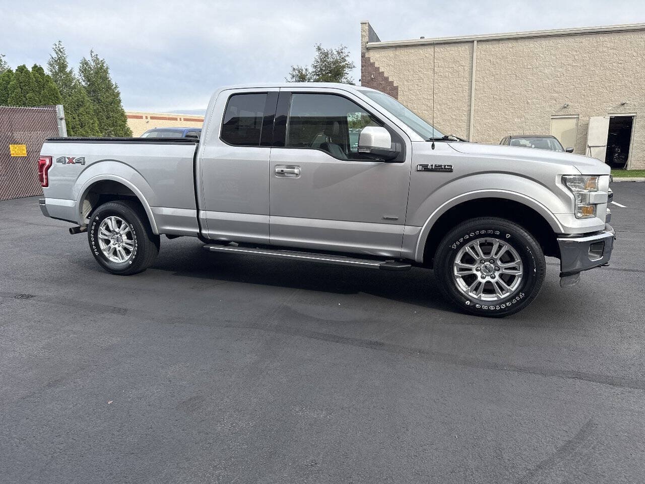 Used 2015 Ford F150 Lariat w/ Equipment Group 501A Mid AWD/4WD image 7