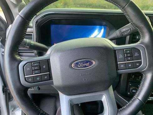 Used 2024 Ford F250 Lariat w/ Chrome Package image 19