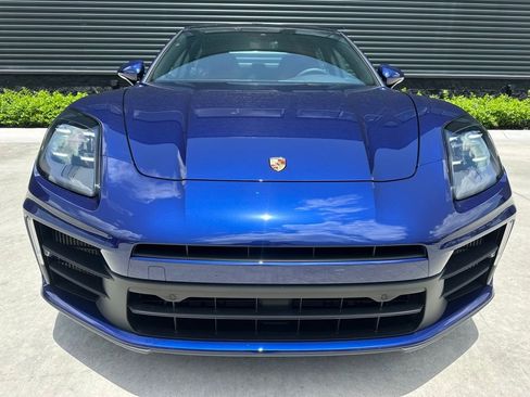 Certified 2025 Porsche Panamera RWD image 7