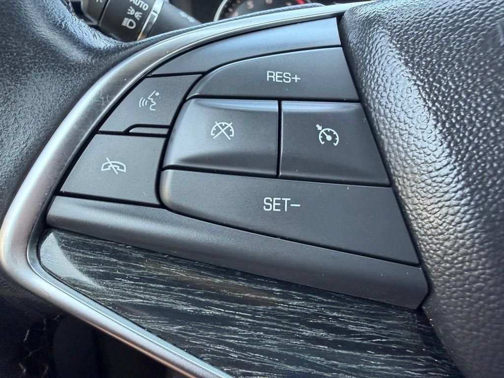 Used 2023 Cadillac XT5 Premium Luxury FWD image 18