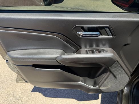 Certified 2023 Chevrolet Colorado LT AWD/4WD image 10