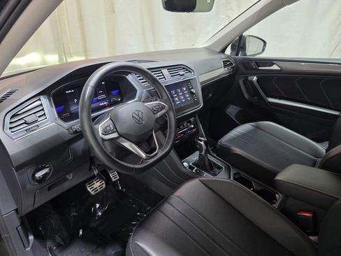 Certified 2023 Volkswagen Tiguan SE AWD/4WD image 24