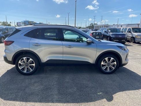 Certified 2024 Ford Escape Platinum w/ Premium Technology Package image 5