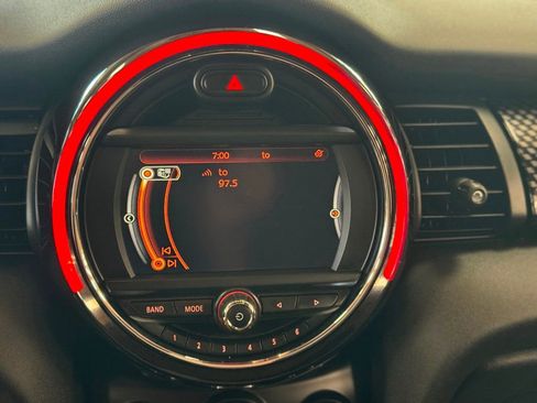 Used 2017 MINI Cooper S image 21