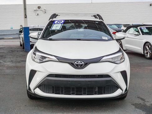 Used 2020 Toyota C-HR XLE image 2