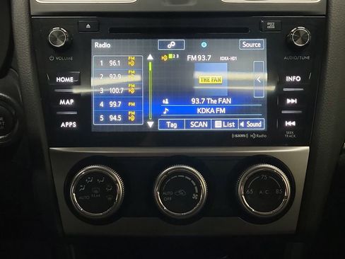 Used 2016 Subaru Crosstrek 2.0i Limited image 21