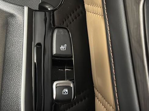 Used 2024 Kia Sorento SX Prestige w/ Olive Brown Leather Package AWD/4WD image 36