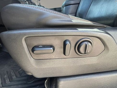Used 2020 GMC Sierra 1500 AT4 w/ AT4 Premium Package AWD/4WD image 14