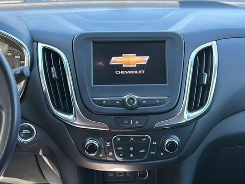 Used 2022 Chevrolet Equinox LT image 16