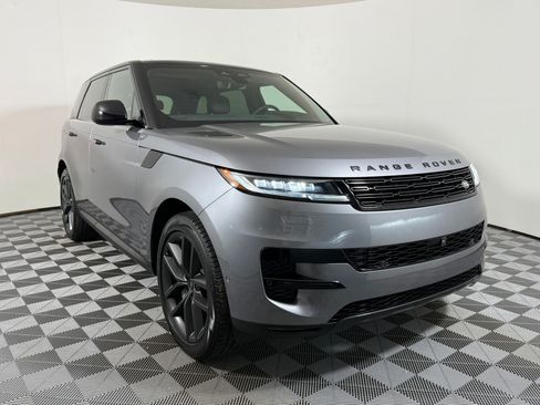Used 2024 Land Rover Range Rover Sport SE AWD/4WD image 7