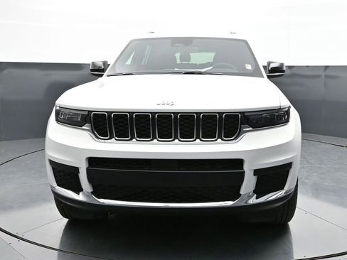 New 2026 Jeep Grand Cherokee L Laredo w/ MOPAR Finishing Package AWD/4WD image 6
