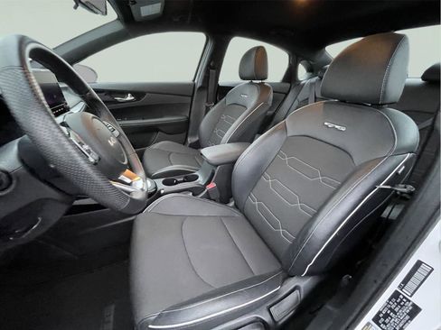 Used 2023 Kia Forte GT-Line image 13