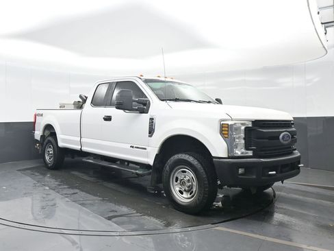 Used 2019 Ford F250 XL w/ XL Value Package image 9