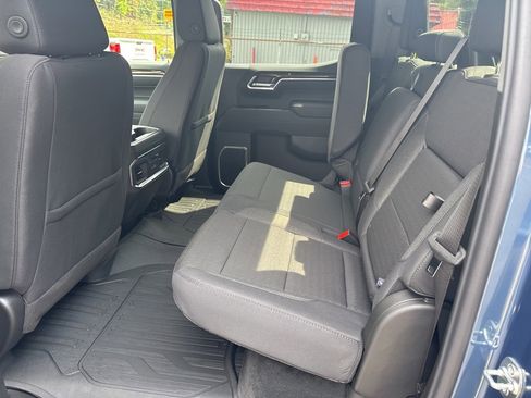 New 2026 GMC Sierra 1500 Elevation image 11