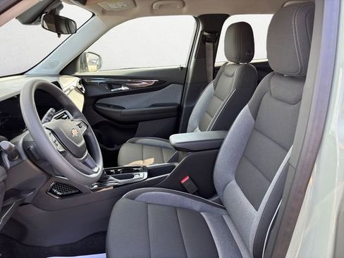 New 2026 Chevrolet TrailBlazer LS w/ LS Convenience Package image 9