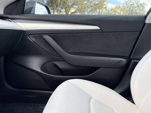 Used 2023 Tesla Model 3 Performance image 27