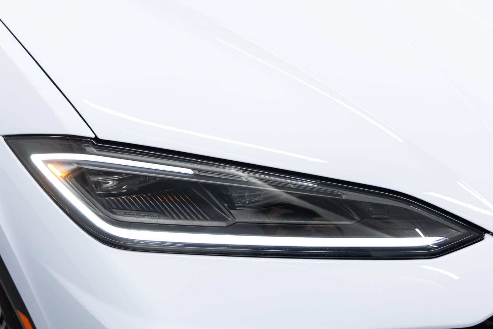 Used 2026 Lamborghini Urus S AWD/4WD image 13
