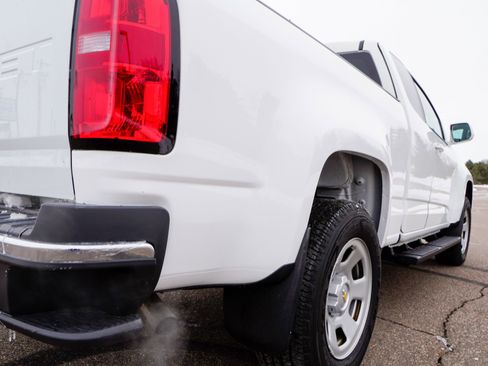 Used 2022 Chevrolet Colorado W/T image 24