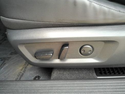Used 2022 Nissan Rogue SV w/ SV Premium Package FWD image 17