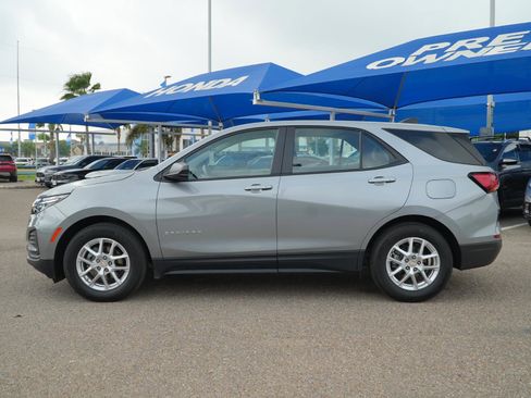 Used 2023 Chevrolet Equinox LS FWD image 8