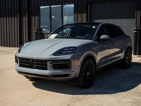 New 2026 Porsche Cayenne E-Hybrid image 7