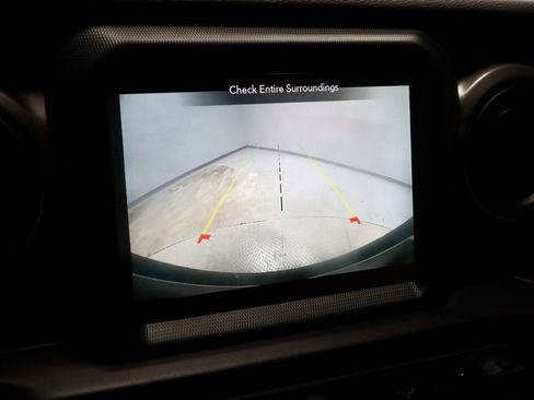 Used 2022 Jeep Wrangler Unlimited Sport AWD/4WD image 2
