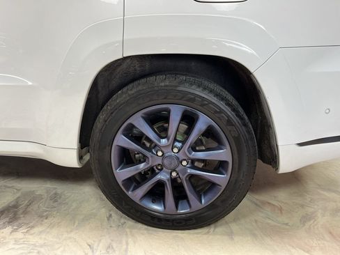 Used 2018 Jeep Grand Cherokee High Altitude AWD/4WD image 28