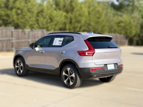 New 2026 Volvo XC40 B5 Plus w/ Protection Package Premier AWD/4WD image 5