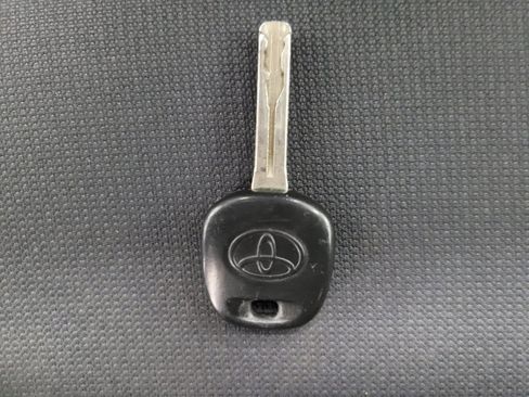 Used 2020 Toyota Corolla LE image 32