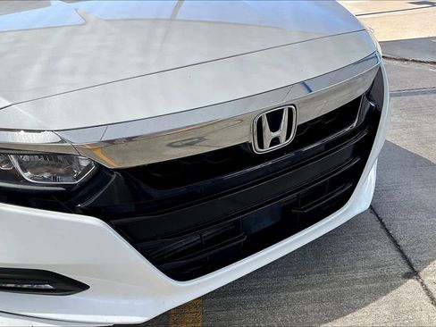 Certified 2018 Honda Accord EX-L image 29