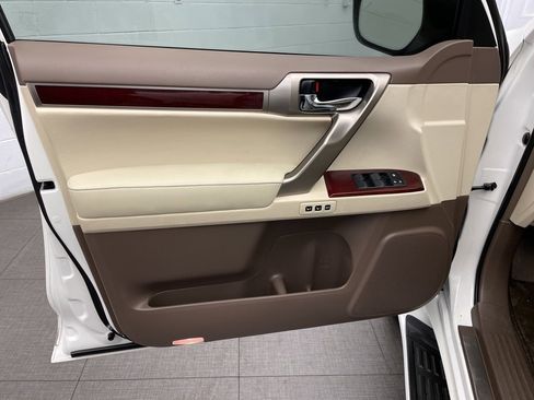 Used 2019 Lexus GX 460 Luxury image 22