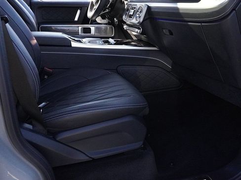 Used 2025 Mercedes-Benz G 63 AMG 4MATIC image 34