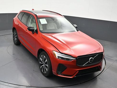 Used 2024 Volvo XC60 B5 Core AWD/4WD image 23