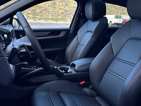 New 2026 Porsche Cayenne E-Hybrid image 5