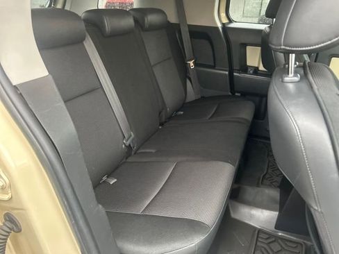 Used 2008 Toyota FJ Cruiser 4WD image 12