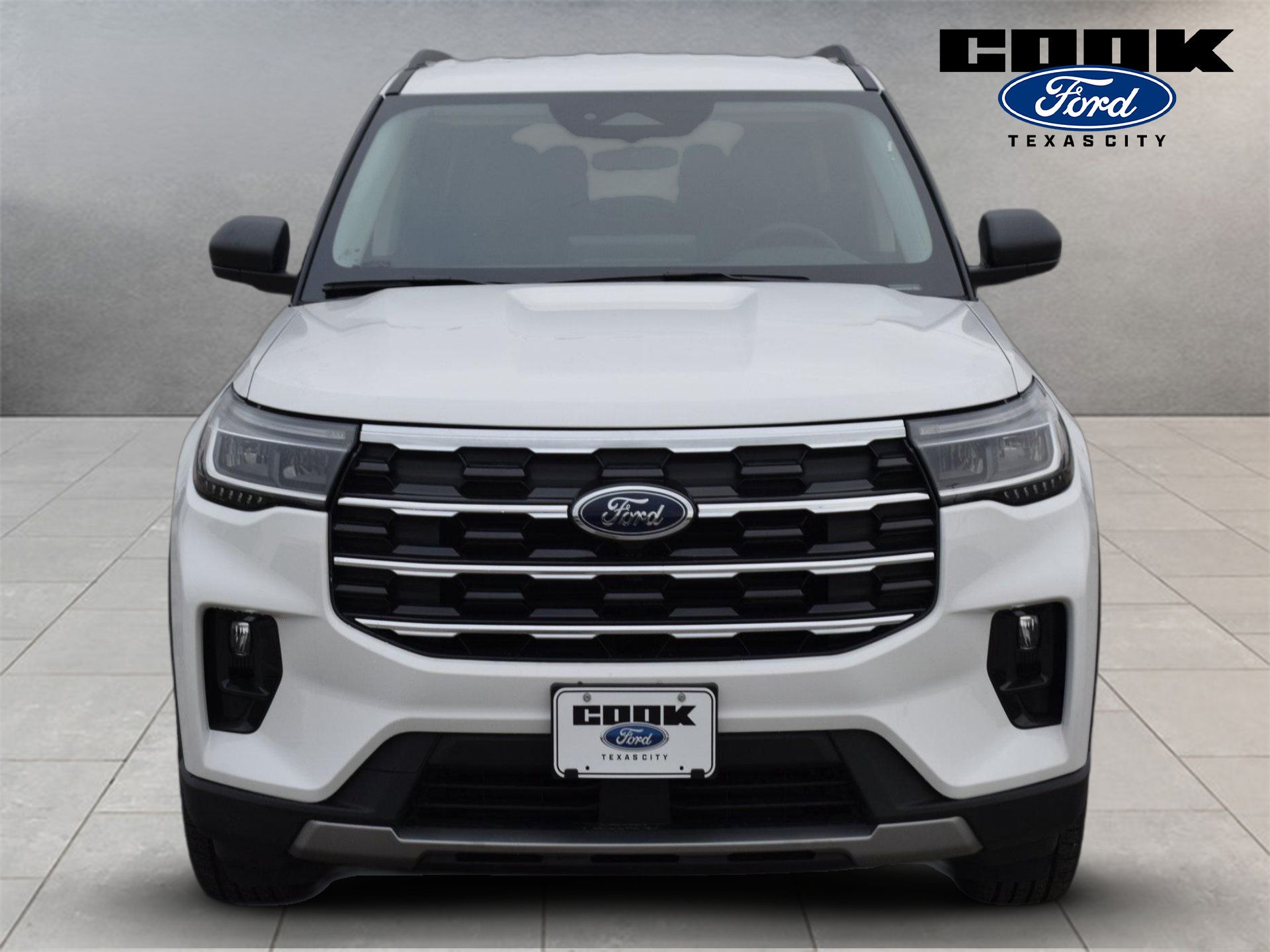 New 2026 Ford Explorer Active w/ Active Comfort Package RWD image 2