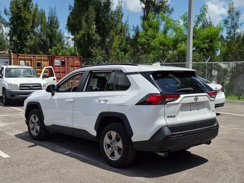 Used 2023 Toyota RAV4 XLE w/ Convenience Package FWD image 7