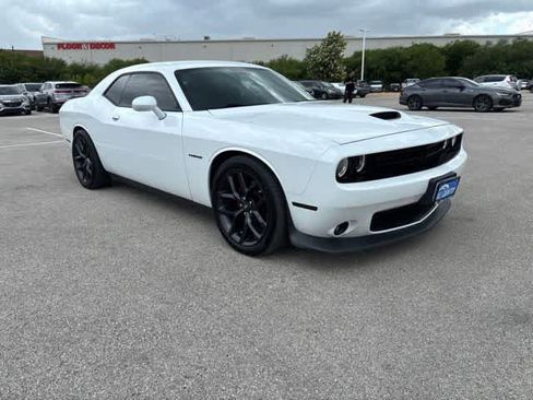 Used 2022 Dodge Challenger R/T w/ Blacktop Package RWD image 7