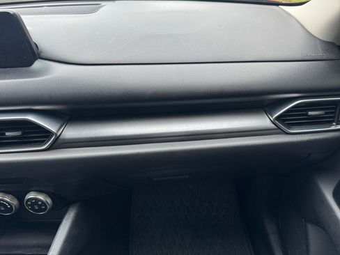 Used 2019 MAZDA CX-5 Sport FWD image 21